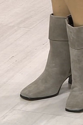 Moema Brazillian Grey Mushroom Suede Leather Ankle Boots Gabby Sz 39 New $299 - Picture 8 of 16