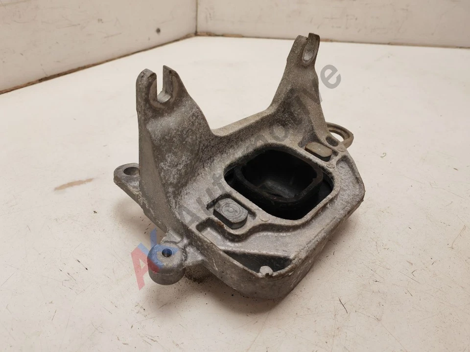 Renault Kadjar 15-22 Engine Gearbox Mount Left Passenger 1.5 DCI 112221641R - Image 2 of 4