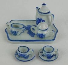 Vintage Dollhouse Miniature ~ PORCELAIN TEA SET ~ Blue & White 10pcs Grapes