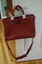 NEW LEVENGER LEATHER OFFICE BAG.  NICE GARMEN...