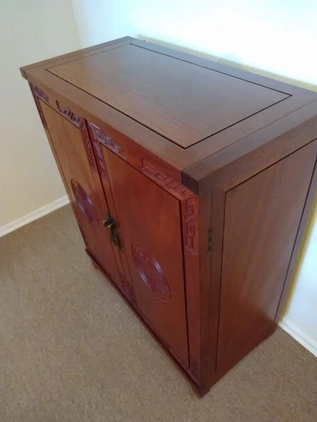 HERMOSO GABINETE DE BARRA SECA ORIENTAL ANTIGUO DE MEDIADOS DE SIGLO MODERNO 1967 GEORGE ZEE Co Foto 2 de 4