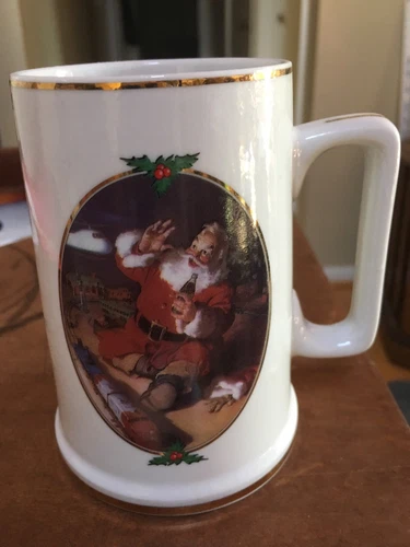 Coca Cola 1996 Seasons Greetings Mug Cup Collector Edition gold trim