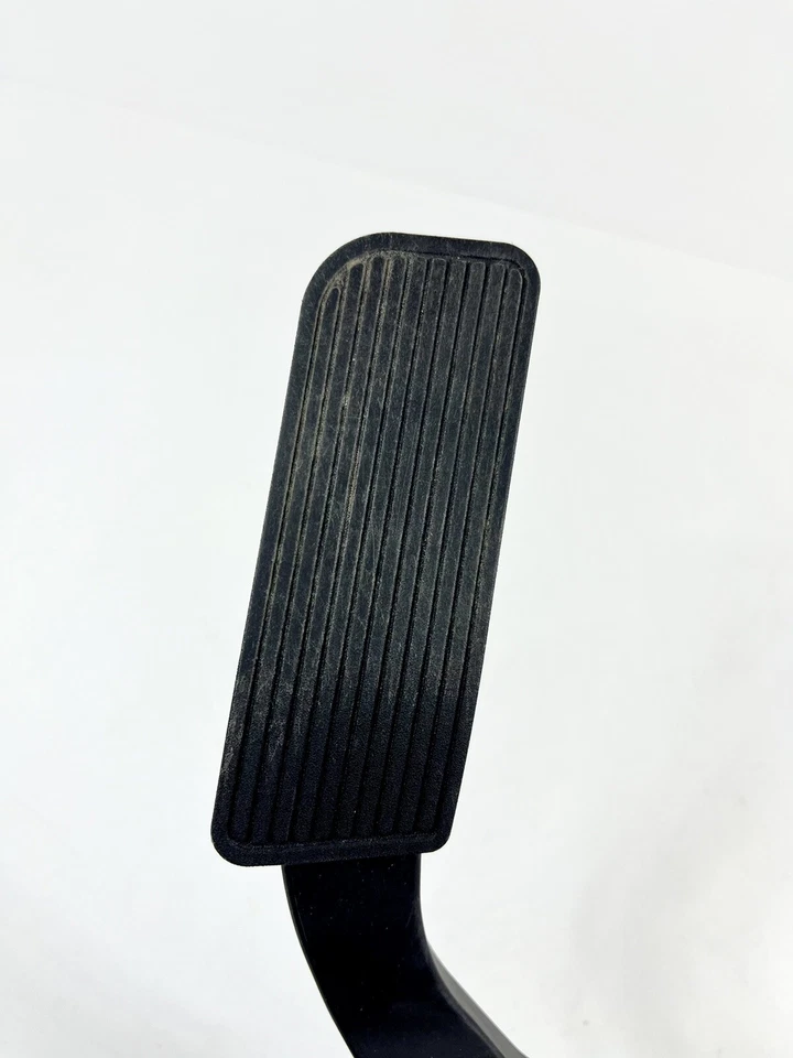Sensor de posición del pedal del acelerador Chevrolet Tahoe 2007-2011 15847349 OEM Foto 2 de 4