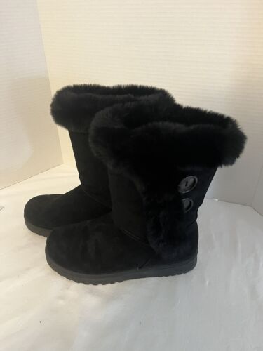 Kohls Womens Boots Black Suede Size 6 Faux Fur Lining Winter Button Loop - Imagen 2 de 8