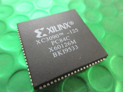 XC3090-125-PC84C, XC3090 Series Field Programmable Gate Array, XILINX, NEU!