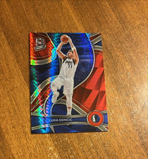 Luka Doncic 2021-22 Panini Spectra Asia Red Prizm #77 Mavericks Lakers