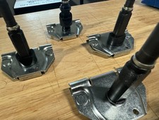 LAND ROVER DEFENDER 2002-15 WINDSCREEN WIPER ARM SPINDLE WHEEL BOXES NOS SET 4