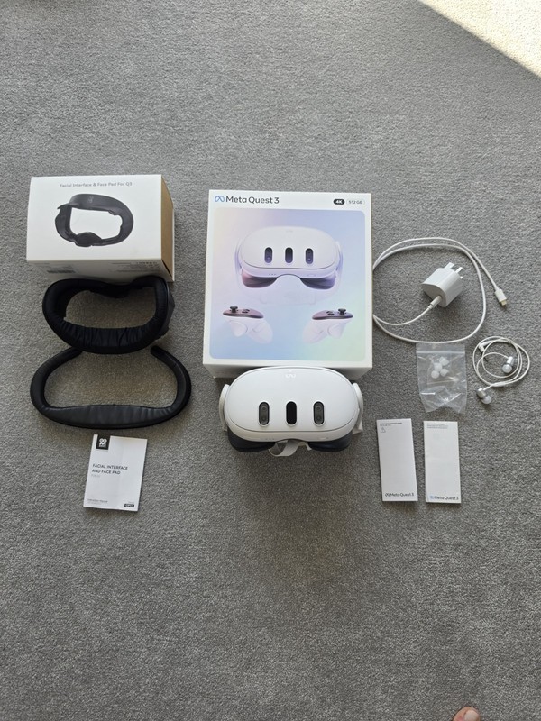 Meta Quest 3 Standalone VR Headset 512GB with Accessories