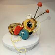 Vintage 1950's Christmas Fisher Price Pull Toy Queen Buzzy Bee 444