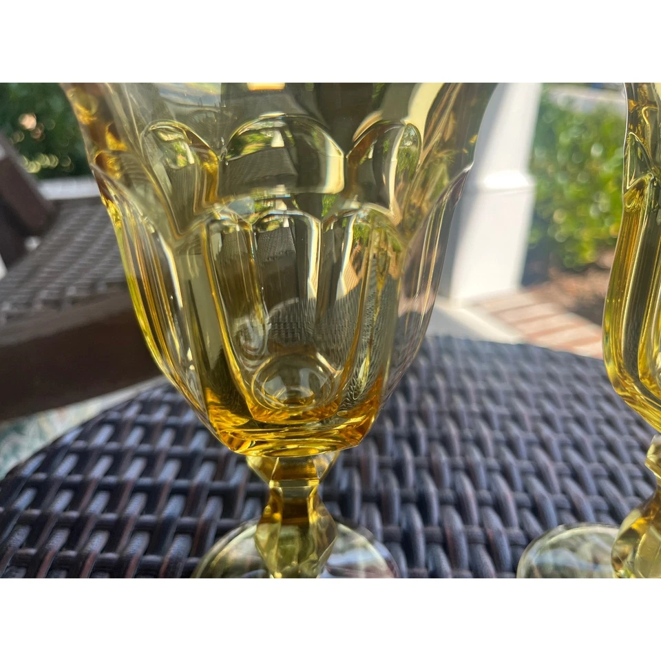 Juego de copas de vidrio vintage Imperial Old Williamsburg de 2 patas Foto 2 de 3