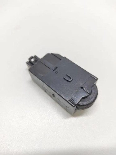 MITSUBISHI MIRAGE / SPACE STAR Hatchback A0A Schalter MR114072 1.90 31552474