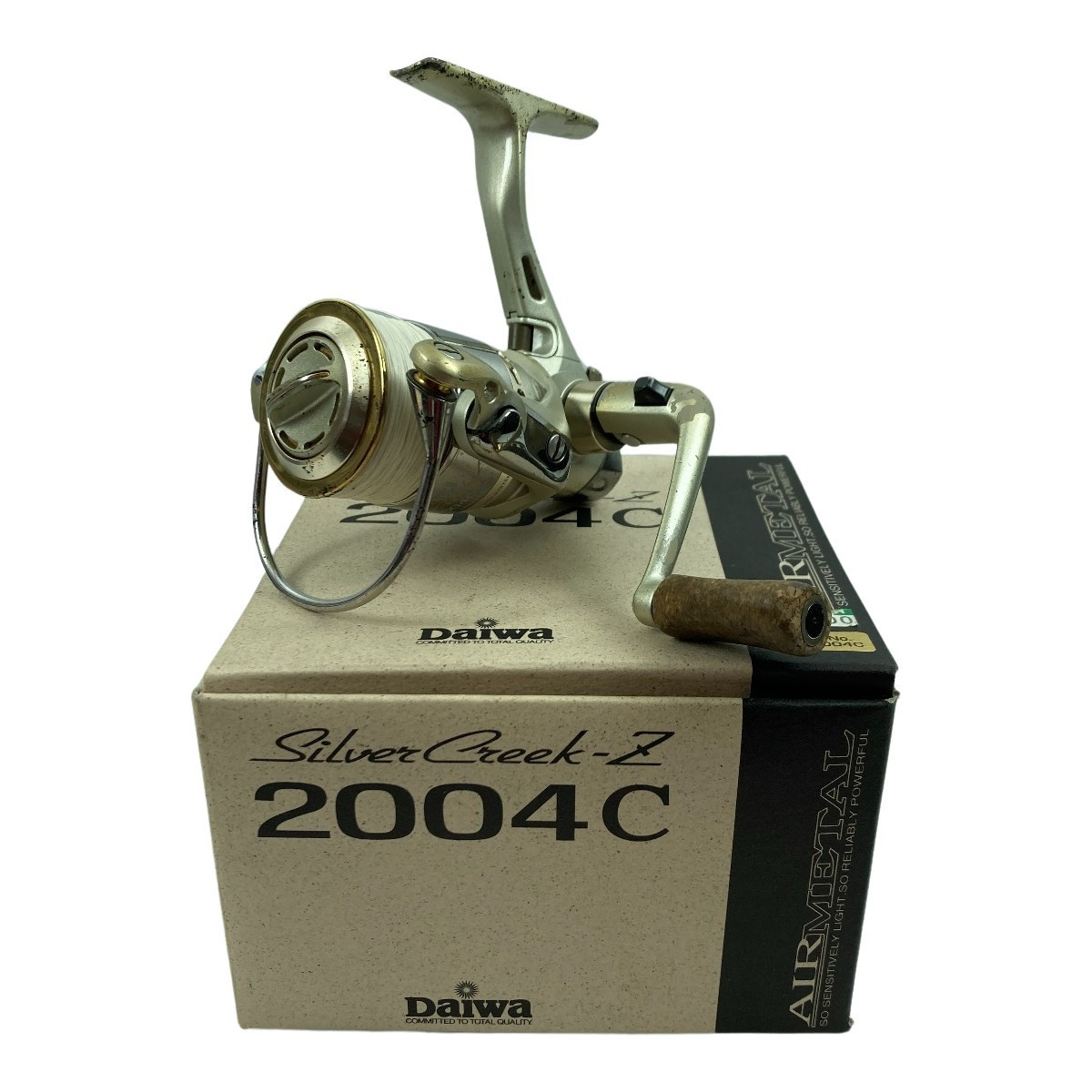 DAIWA Silver Creek 2004C スピニングリール Daiwa Reel Spinning Silver Creek-Z 2004C 00058868 Scratches