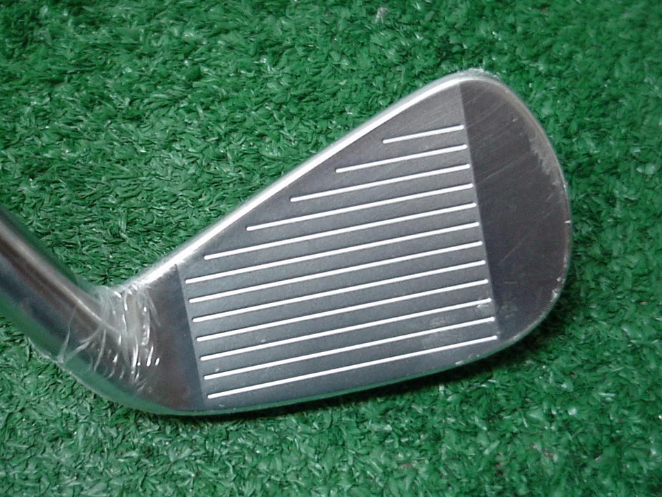 Left Hand New 2023 Titleist T200 Forged 5 Iron Kbs Tour-V 110 Steel Stiff Flex - Image 2 of 3