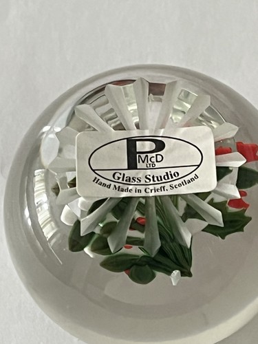 Peter McDougall Poinsettia & Christmas Rose Faceted Miniature Paperweight 18/40 - Picture 7 of 10
