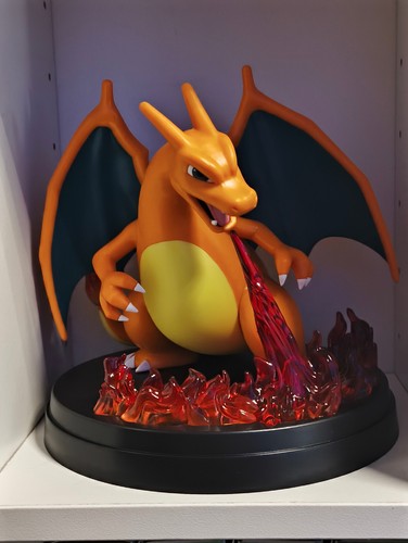 Charizard Action Figure / Statuina(dalla Collezione Super Premium Charizard EX) - Picture 1 of 7