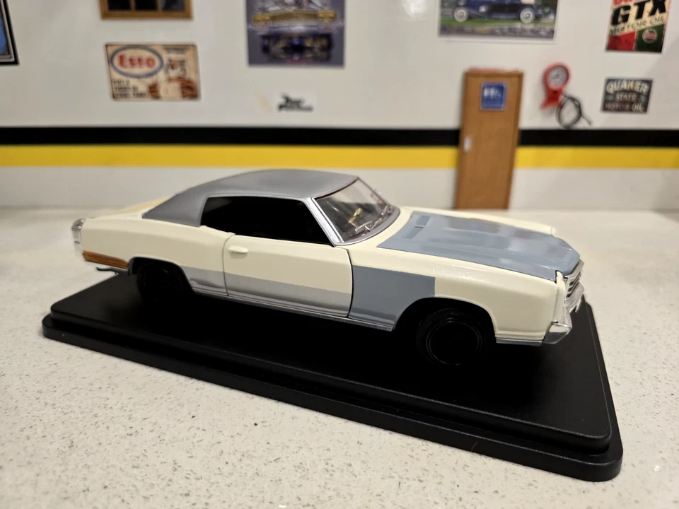 Fast & Furious Tokyo Drift 1:24 Scale Diecast Car Sean's Monte Carlo Custom - Image 4 of 4