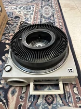 Kodak Ektagraphic III E Plus Slide Projector. With Remote Control and Slide Tray