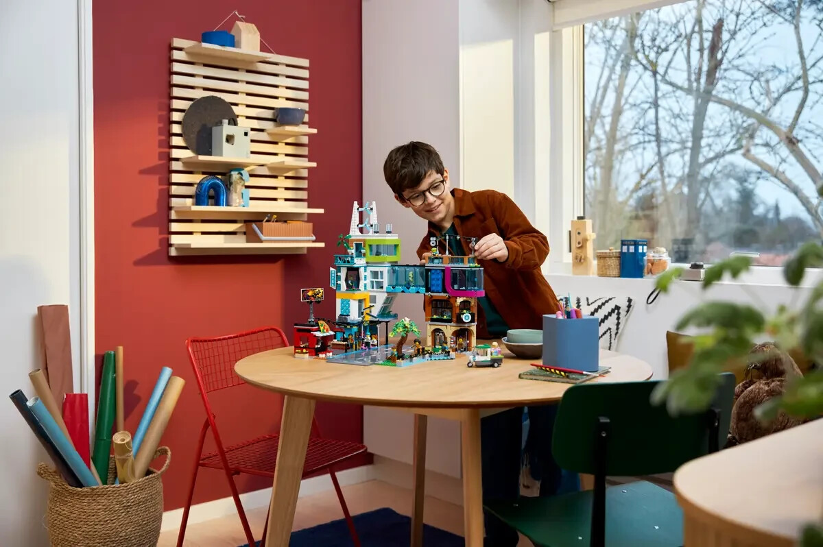LEGO 60380 City Downtown Modular Building Set | 14 Minifigs