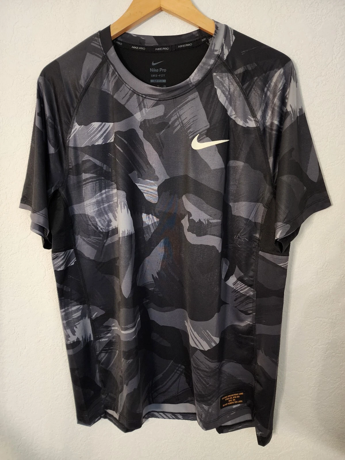 Nike PRO Dri-FIT Training Camo Men's Sz XL Slim Fit Black S/S T-Shirt DQ8361 010