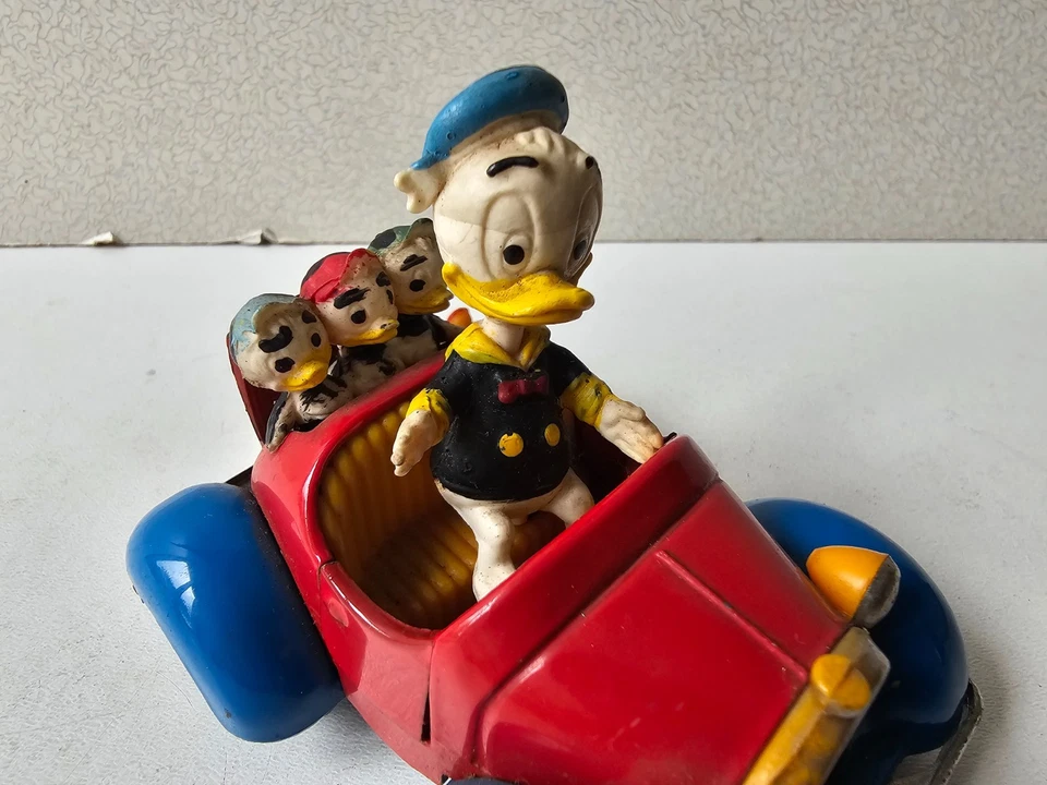 Véhicule miniature Voiture Donald riri fifi loulou - Walt Disney - Politoys - Photo 2/4