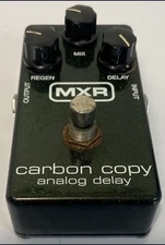 MXR CarbonCopy Analog Delay Guitar Effect Pedal (m)