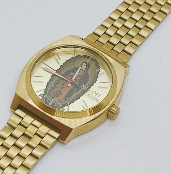 Buy NIXON NA0452896-00 Santa Cruz The Time Teller Gold Watch
