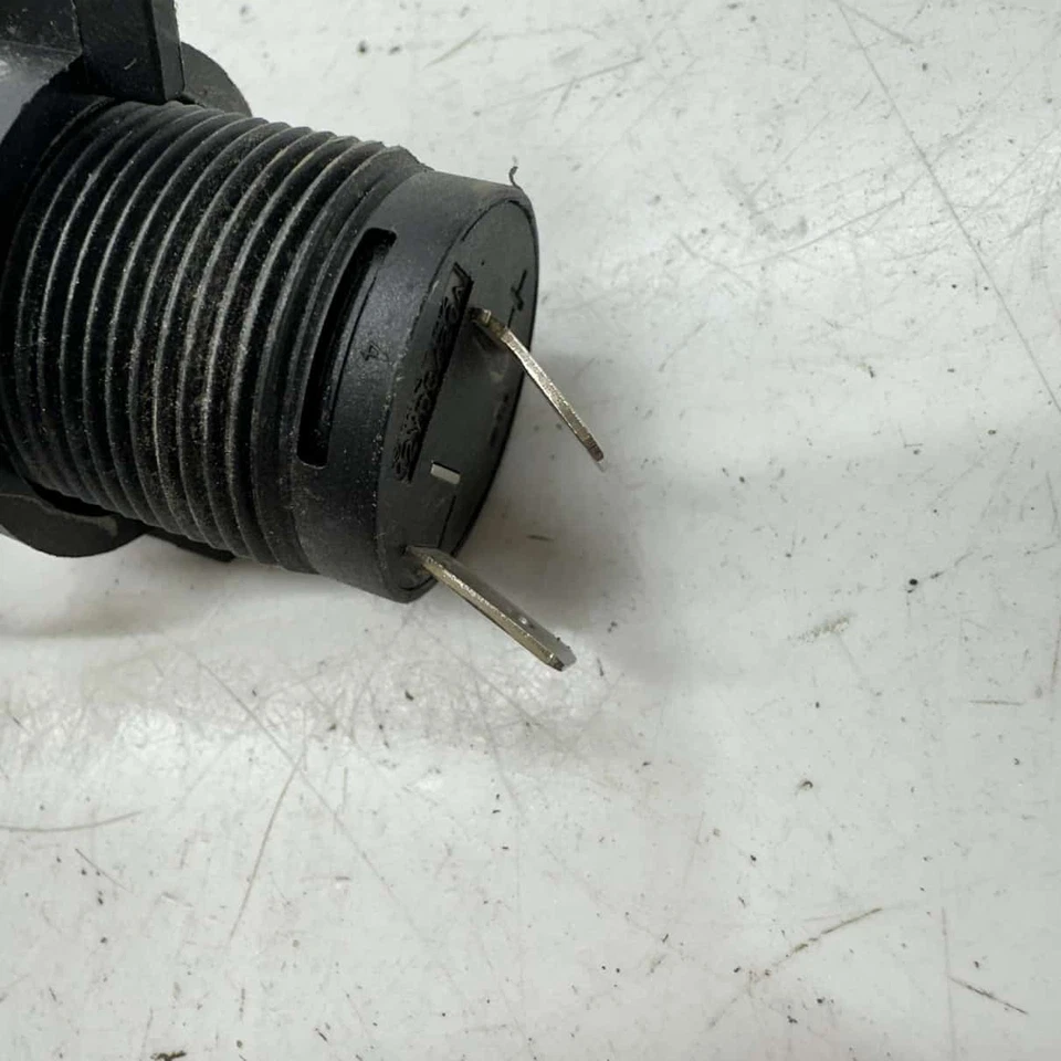 Toma de corriente 12V - Skidoo Renegade 2015 Foto 4 de 4