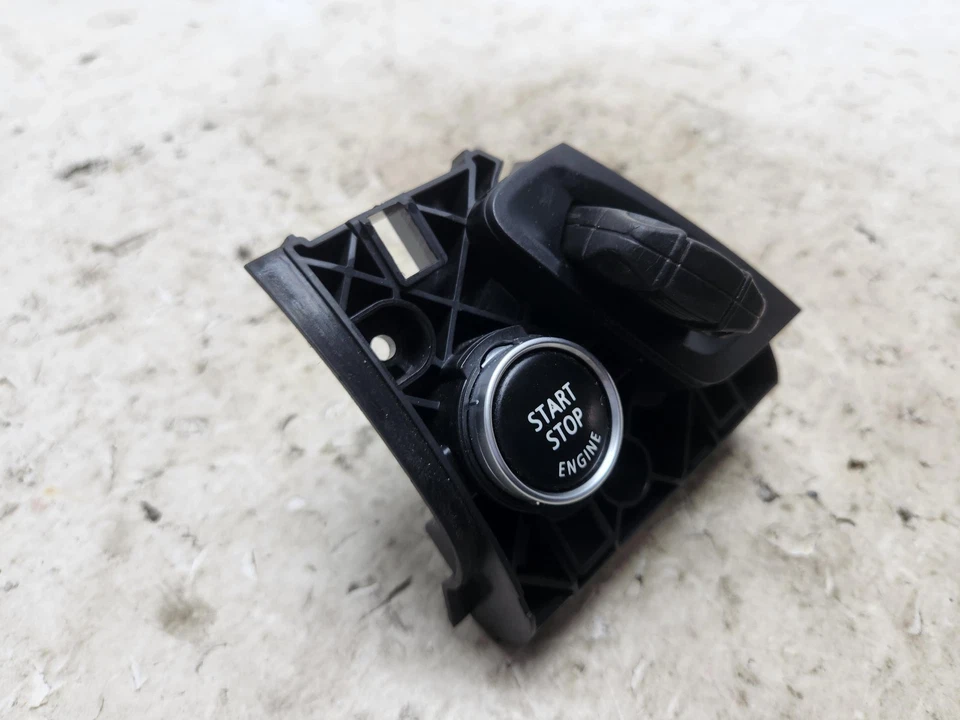 BMW X5 IGNITION KEY READER & ENGINE START STOP SWITCH E70 2010 - 2013 - Image 2 of 4