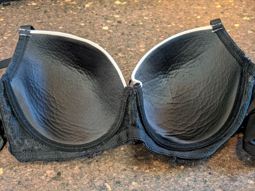 Delta Burke Full Bust/Coverage Plunge Bra in Beige/Black Lace, Sz 40D - Picture 5 of 6