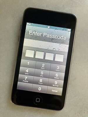Apple iPod touch 2nd Gen. 8GB - Black (MB528LL/A)