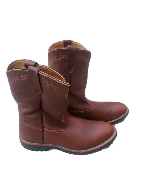 redwing boots pull on