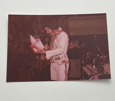ELVIS PRESLEY ORIGINAL VINTAGE KODAK PHOTO CHARLOTTE FEB. 21 1977 STAMPED