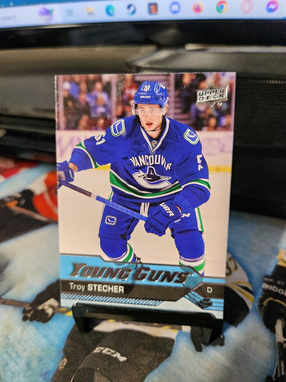 2016-17 Upper Deck #475 Troy Stecher Young Guns