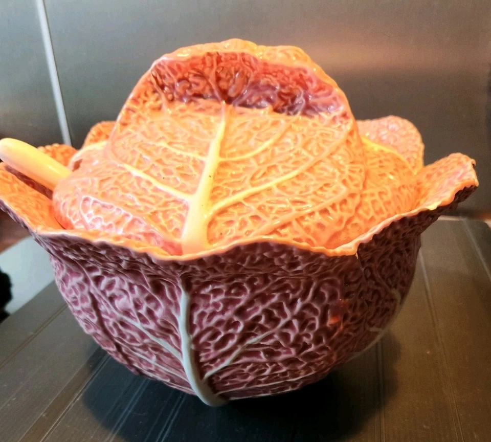 Vintage Bordello Pinheiro Pink Cabbage Tureen Rare Portugal One Chip - Image 2 of 4