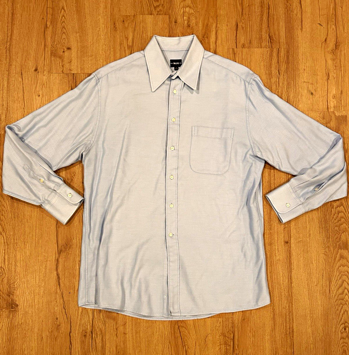 Giorgio Armani, Vtg 90’s Giorgio Armani “Mani” Light Blue Dress Shirt Point Collar 16 34/35
