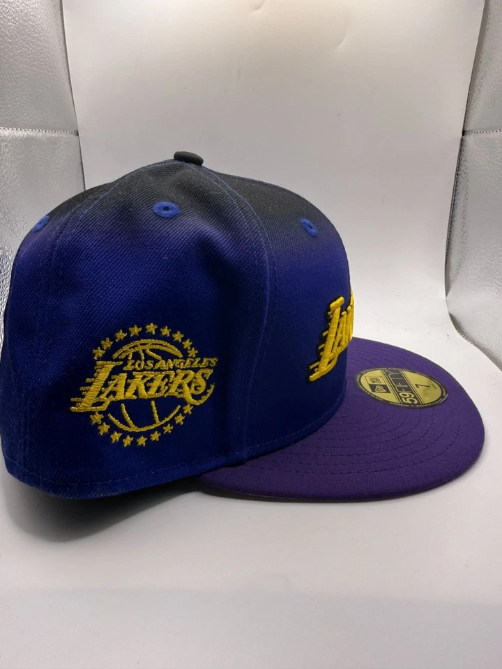Gorra ajustada New Era 59Fifty Los Angeles Lakers City Edition 7 3/4 púrpura/negro Foto 2 de 4