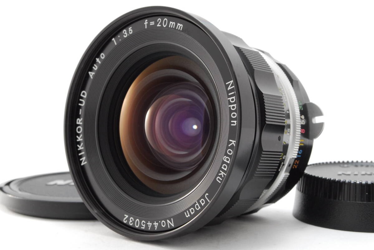Nikon Nikkor-UD Auto 20mm F3.5 Wide Angle Lens with Caps