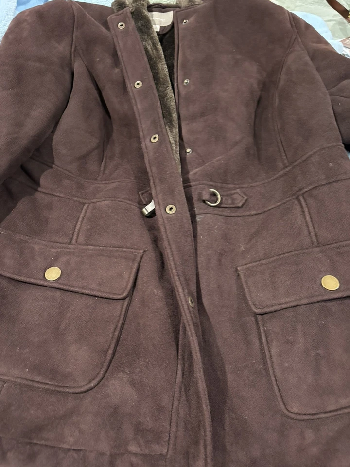 Chaqueta cálida forrada de piel sintética de invierno Croft & Barrow para mujer con capucha de piel sintética talla XL Foto 4 de 4