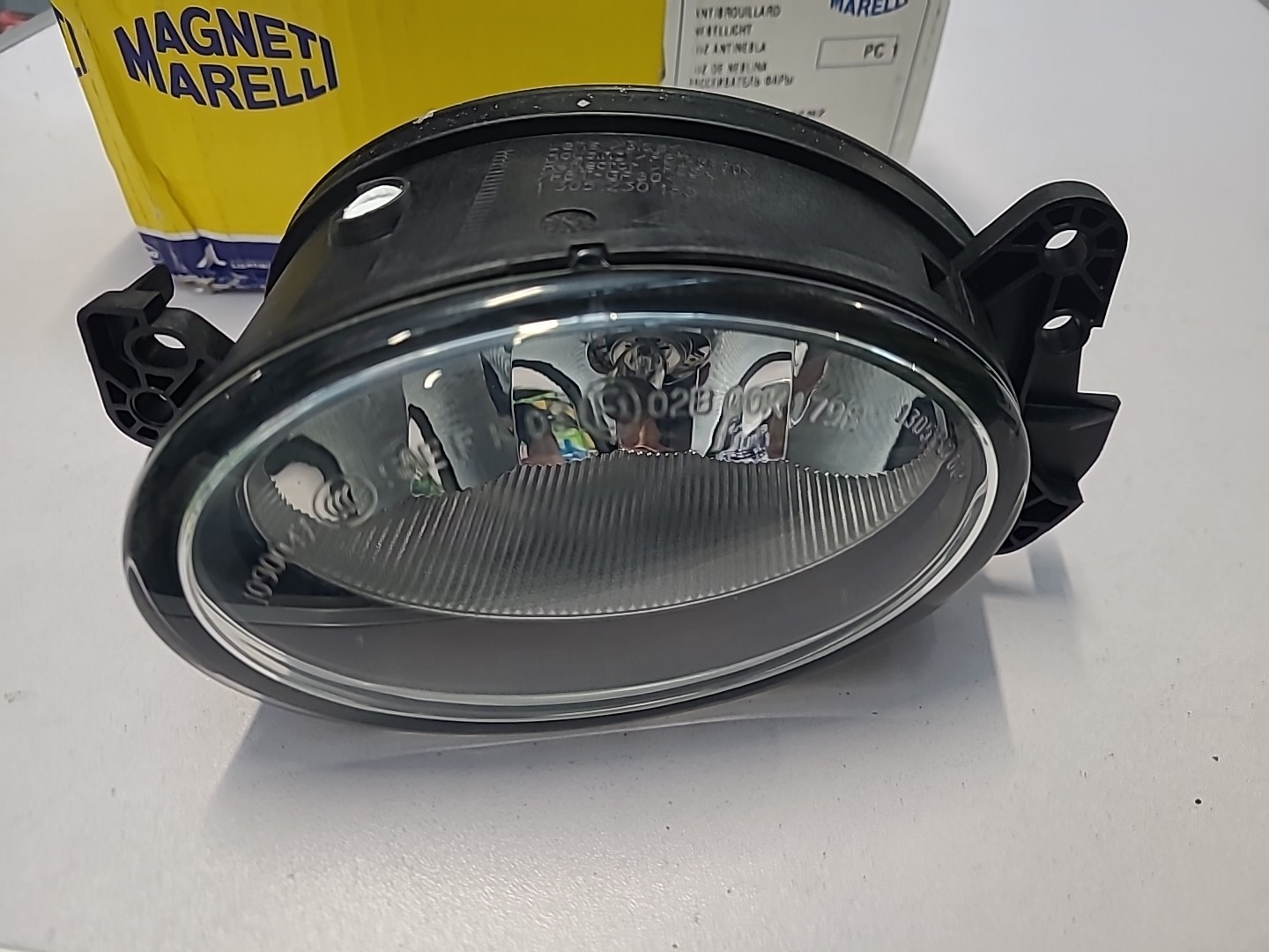 Fog Light for MERCEDES-BENZ MAGNETI MARELLI 710305077001