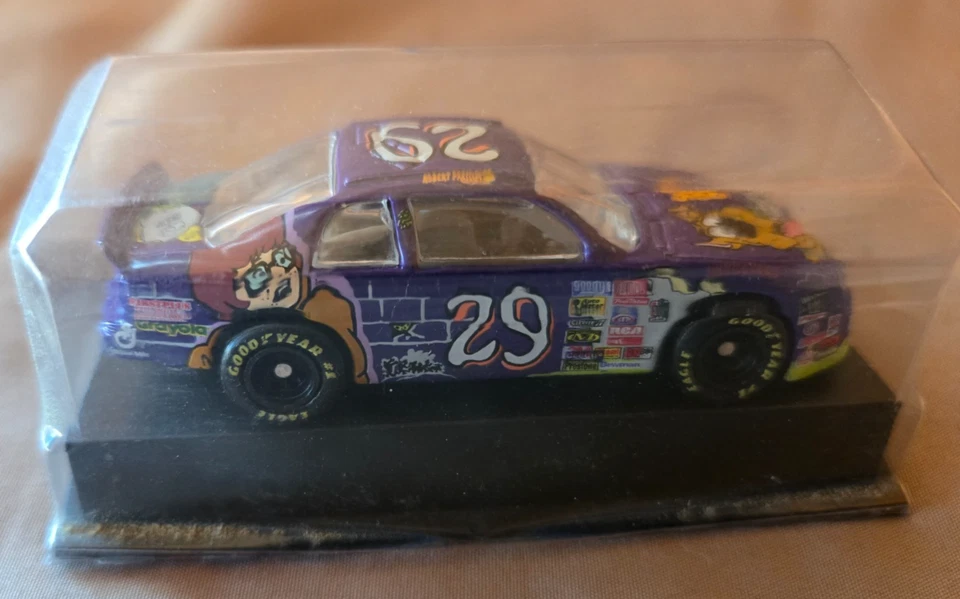 Cartoon Network NASCAR, Scooby Doo, Jeff Green, #29 Car, 1/64th Scale - Image 4 of 4