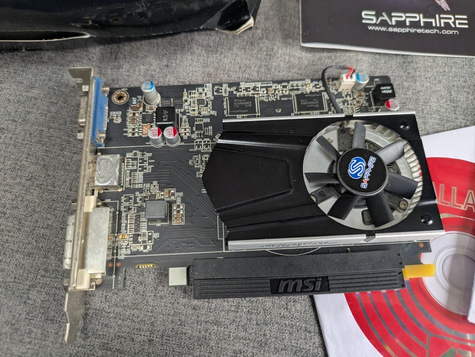 MSI Sapphire graphics Card Radeon R7 240 4GB GPU Pcie Card - Image 2 of 4