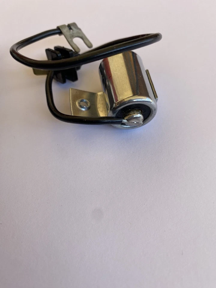 GENUINE HOLDEN IGNITION CONDENSER BOSCH 6CYL HK-HZ / LC-UC VS10845 NOS - image 4 of 4