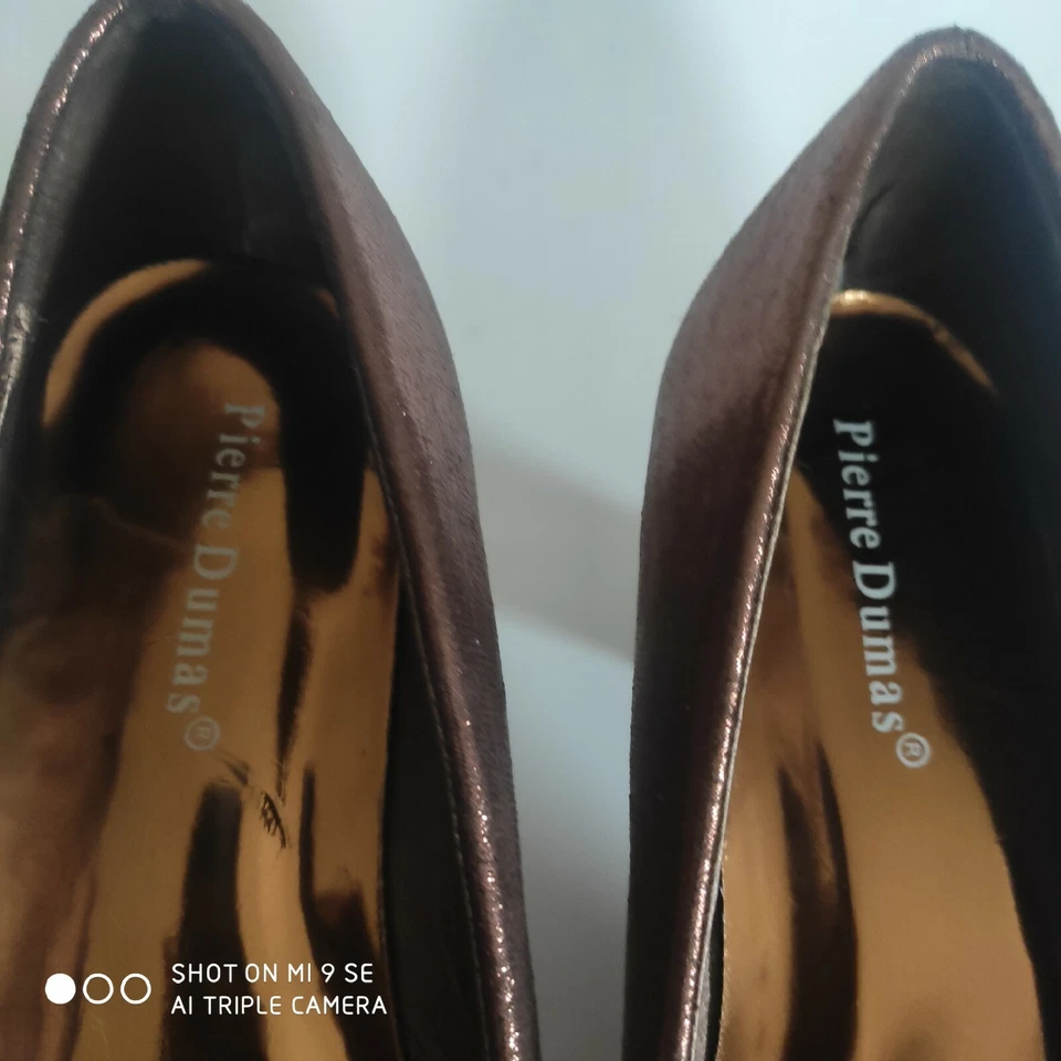 Zapatos de tacón bajo Pierre Dumas Moda-5 talla 9 latón esmerilado lazo rebordear formales  Foto 4 de 4