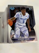Lot (105) KENDRIC DAVIS Memphis 2022-23 Bowman 1st Chrome University card #59