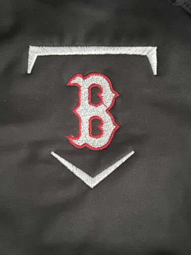 Boston Red Sox ZipUp Jacket Womens M Black Under Armour Thumbholes Baseball