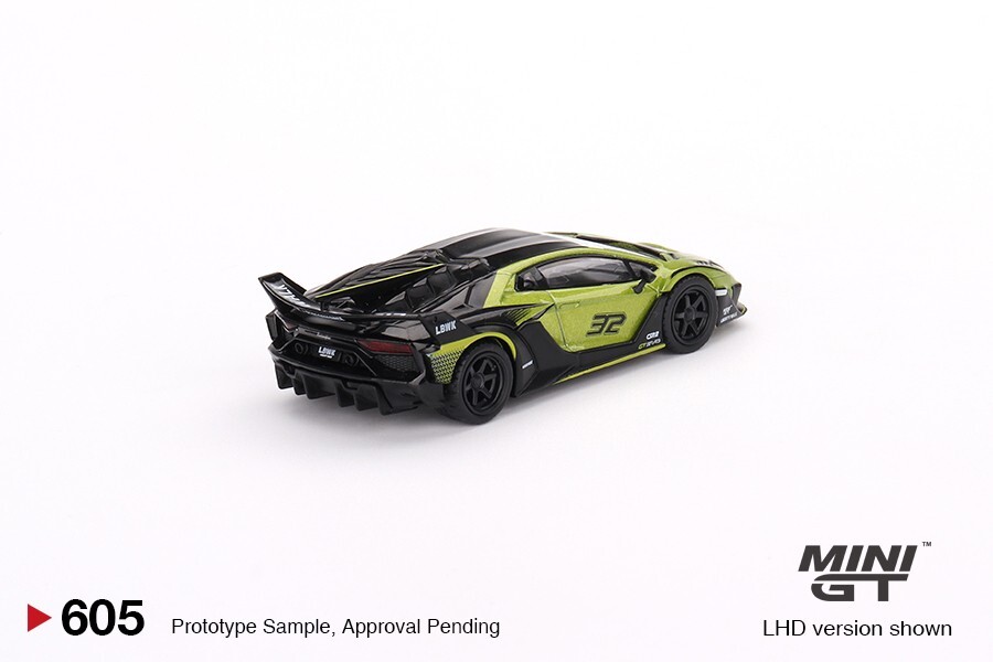 MINI GT 605 Lamborghini LB-Silhouette WORKS Aventador GT EVO Lime 