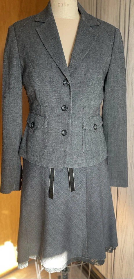 Exquisito detalle encaje, cinta, gris cañada escocesa falda traje con forro rojo talla 6 Foto 2 de 4