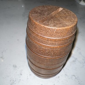 Vintage 3inch Wooden Barrel Coin Bank. 
