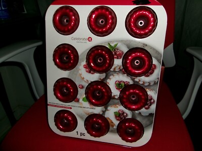 brand new Non-stick mini Fluted pan color red