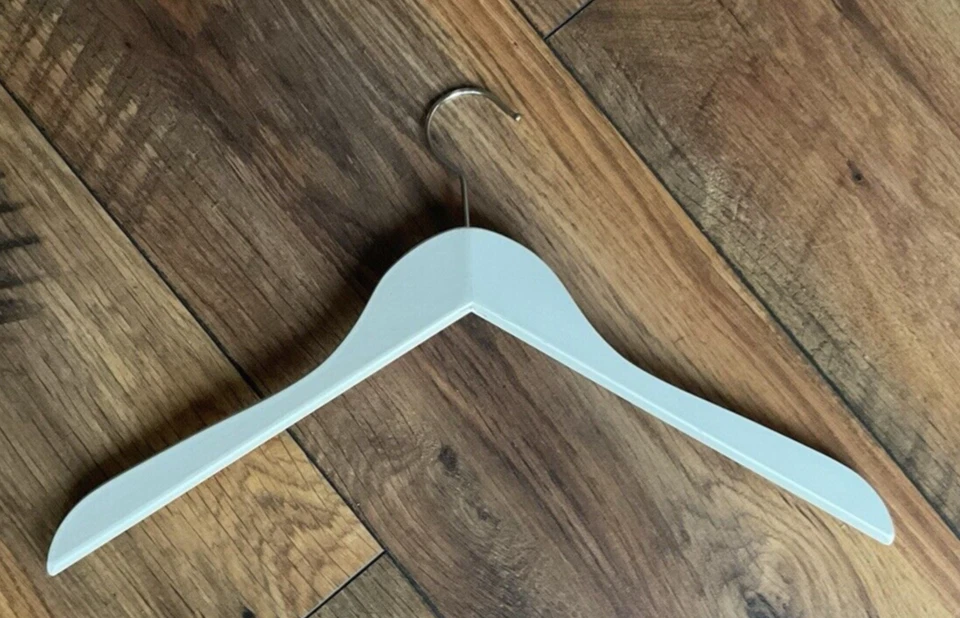 Holzkleiderbügel
